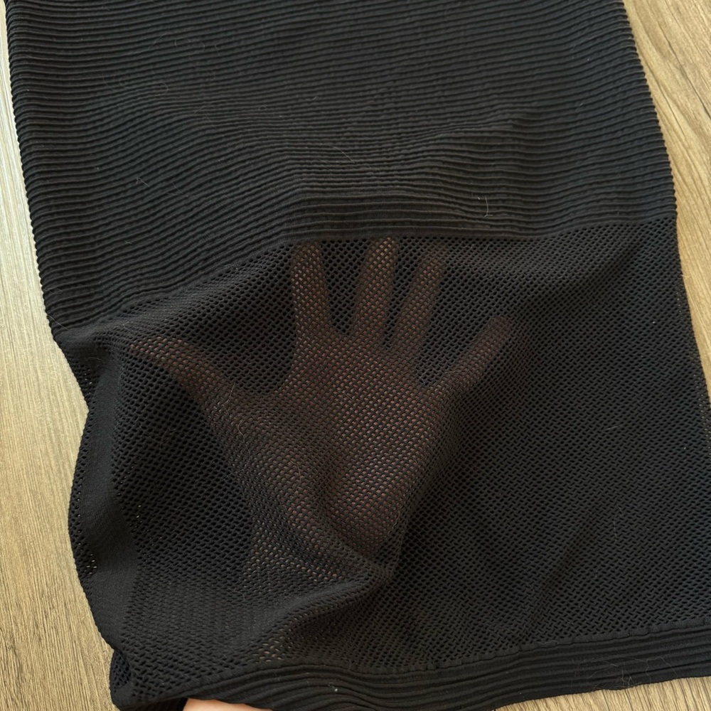 BCBGeneration Seamless Ribbed Midi Skirt - Picture 3 of 5